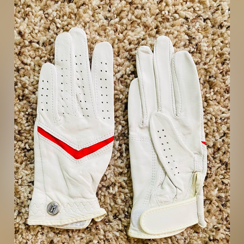 PGA Leather pair of golf gloves White red with Button Marker Girl's 17 New